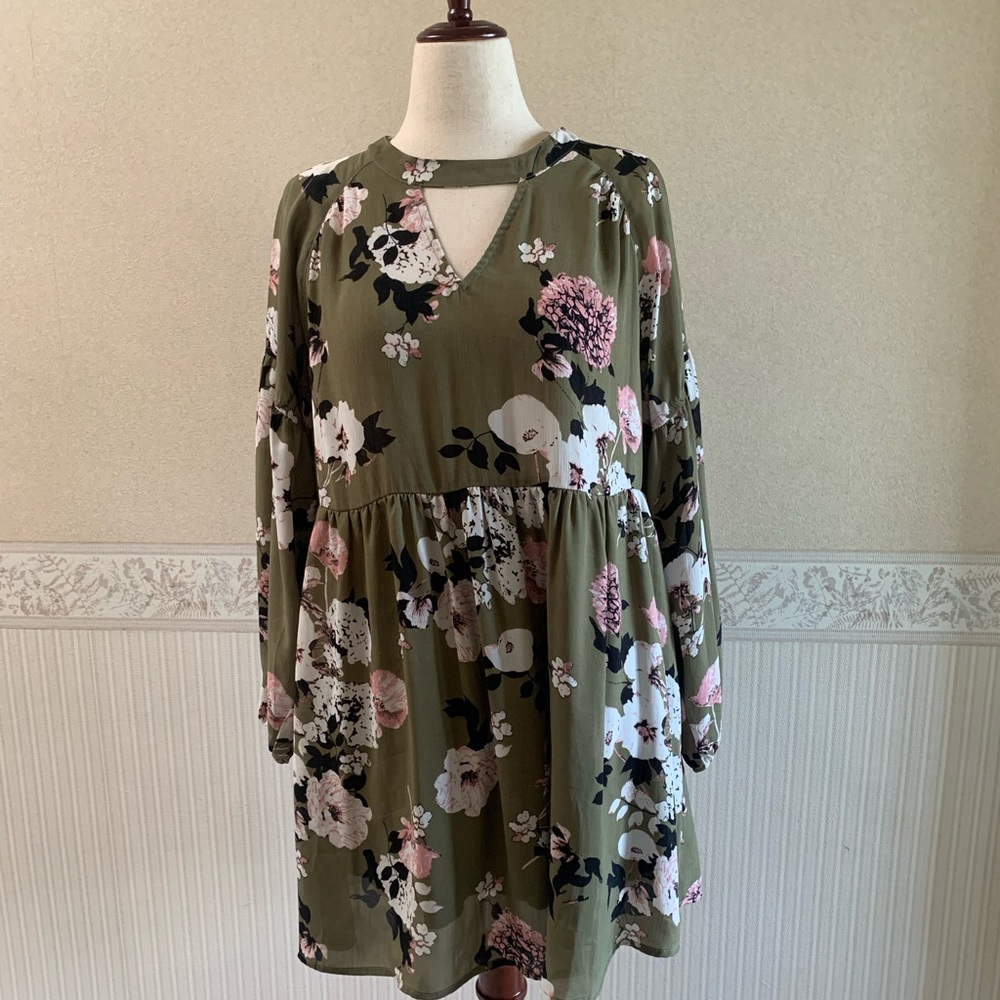 Kori America Green, Pink, White Floral Dress Size Medium, Mini, Long Sleeve